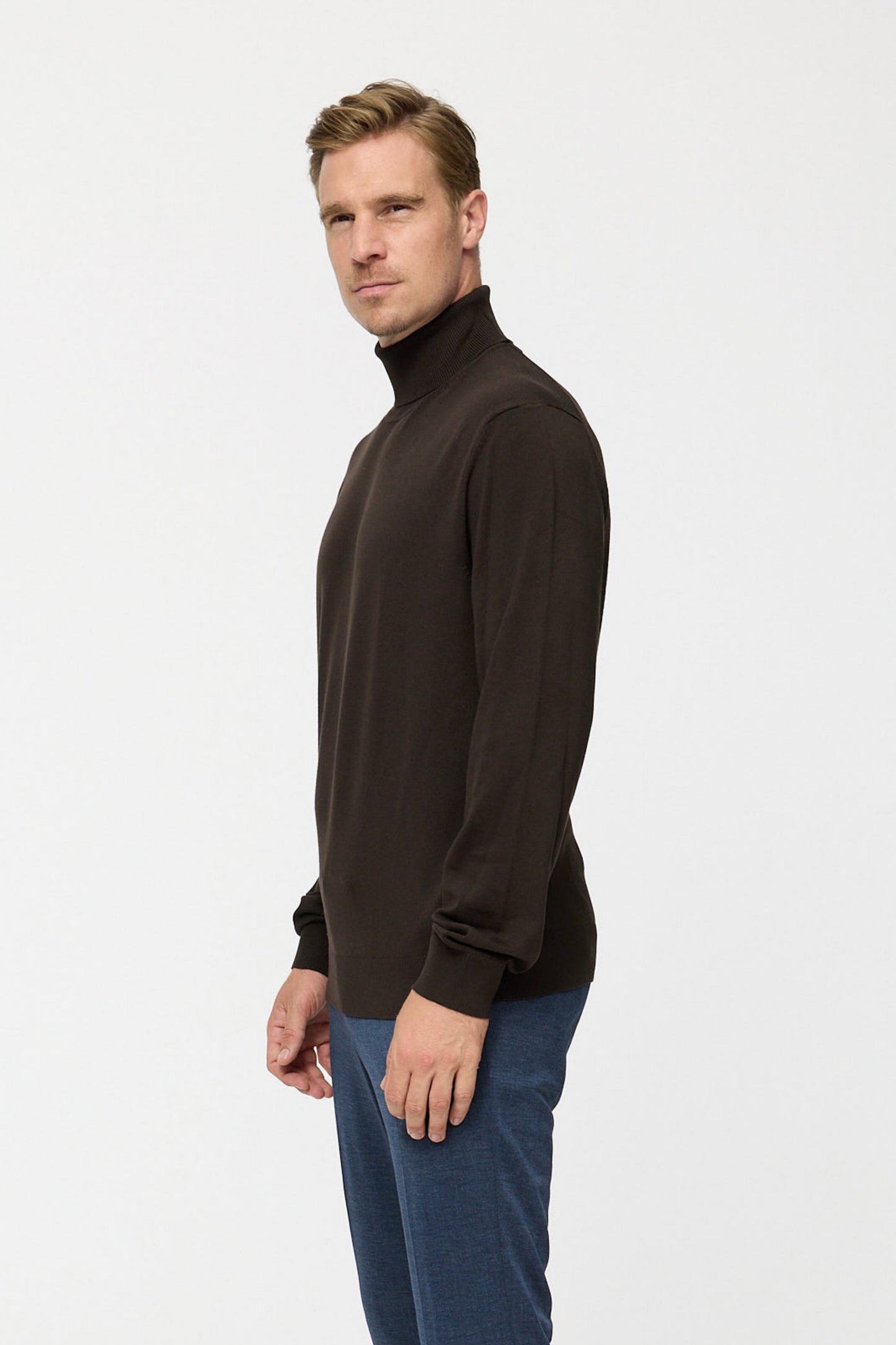 Turtleneck Sweater DiRyan 408-880 Dark Brown