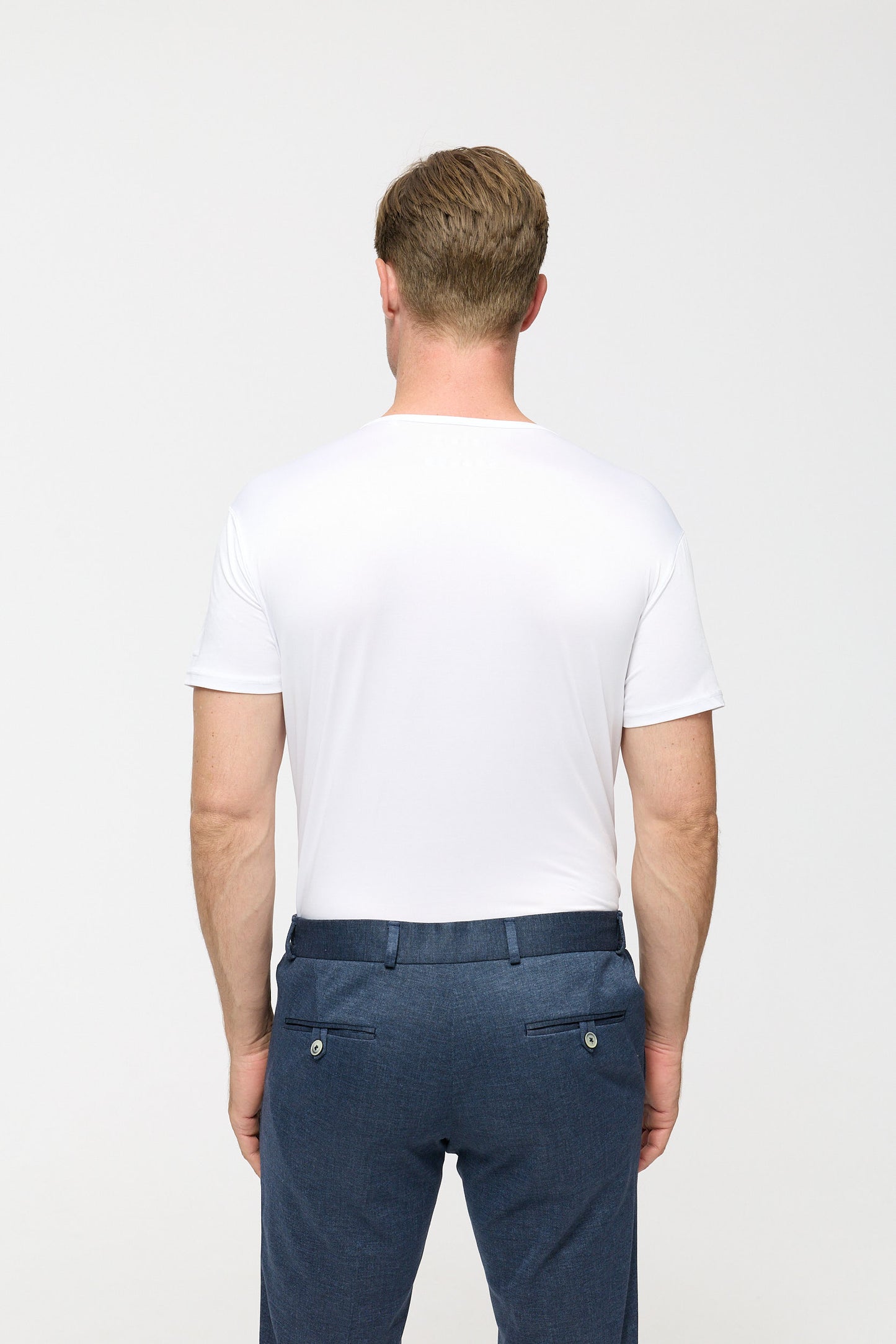 V-Neck T-Shirt AIRZHIRT DiFano weiß