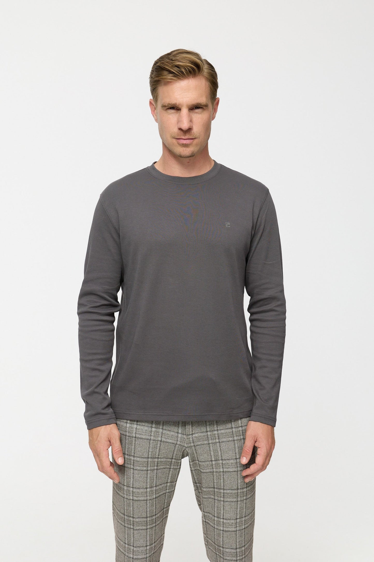 T-Shirt DiOwen 213-390 Dark Grey 