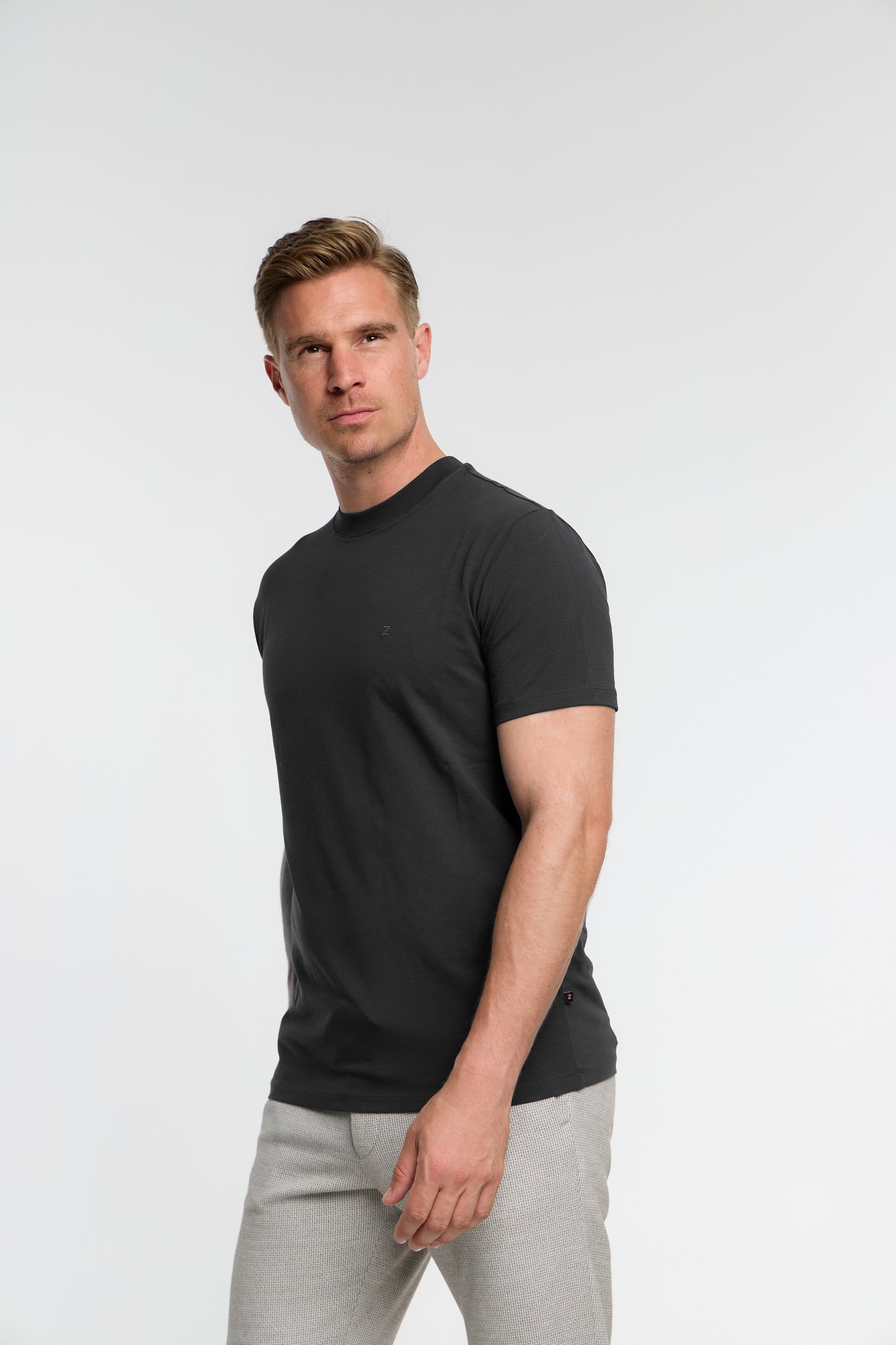 T-Shirt DiFlo 201-900 Schwarz